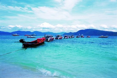 普吉岛上的幸福爱恋 蜜月酒店让旅程更完美 普吉岛上的幸福爱恋 蜜月酒店让旅程更完美