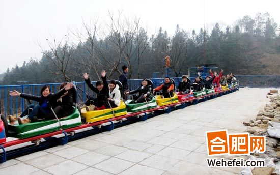 海内最长滑道“五一”正式开放 燕子河大峡谷再添“硬动力”